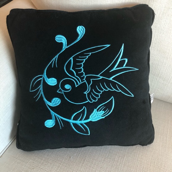 Sourpuss Sparrow Pillow - Picture 1 of 4